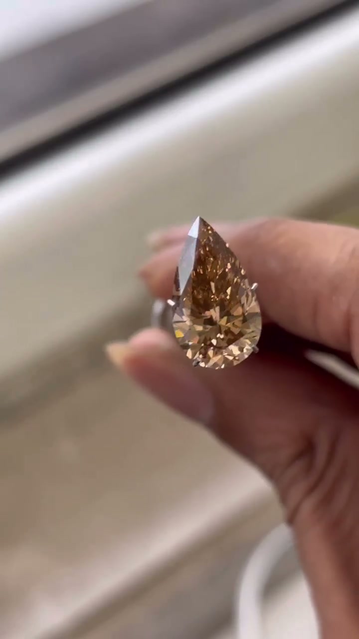 Reel 1: Champagne C2